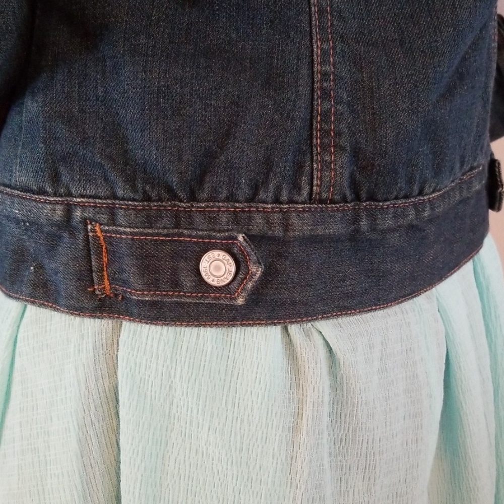 Size XS GAP Denim Jacket - Picture 6 of 7